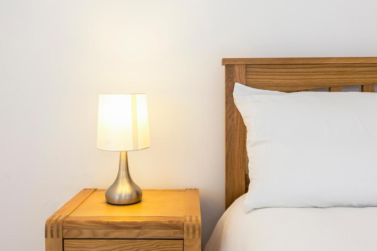 Affordable 1 Bed In Southwark Apartment ลอนดอน ภายนอก รูปภาพ